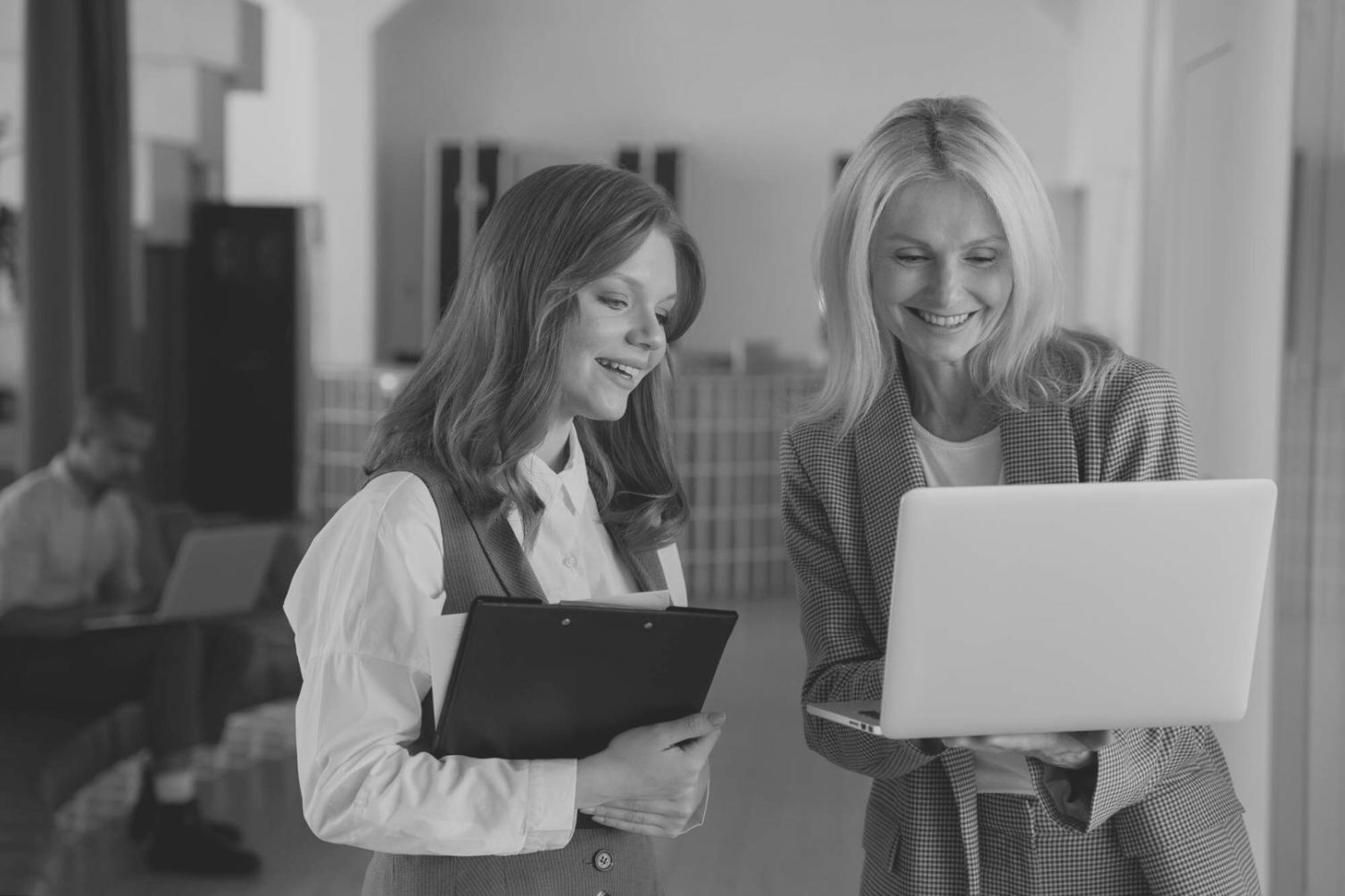 Approccio umano e rispettoso nel supporto durante le crisi personali